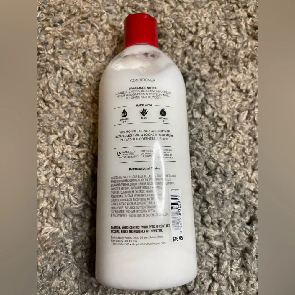 Bath & Body Works shampoo & conditioner